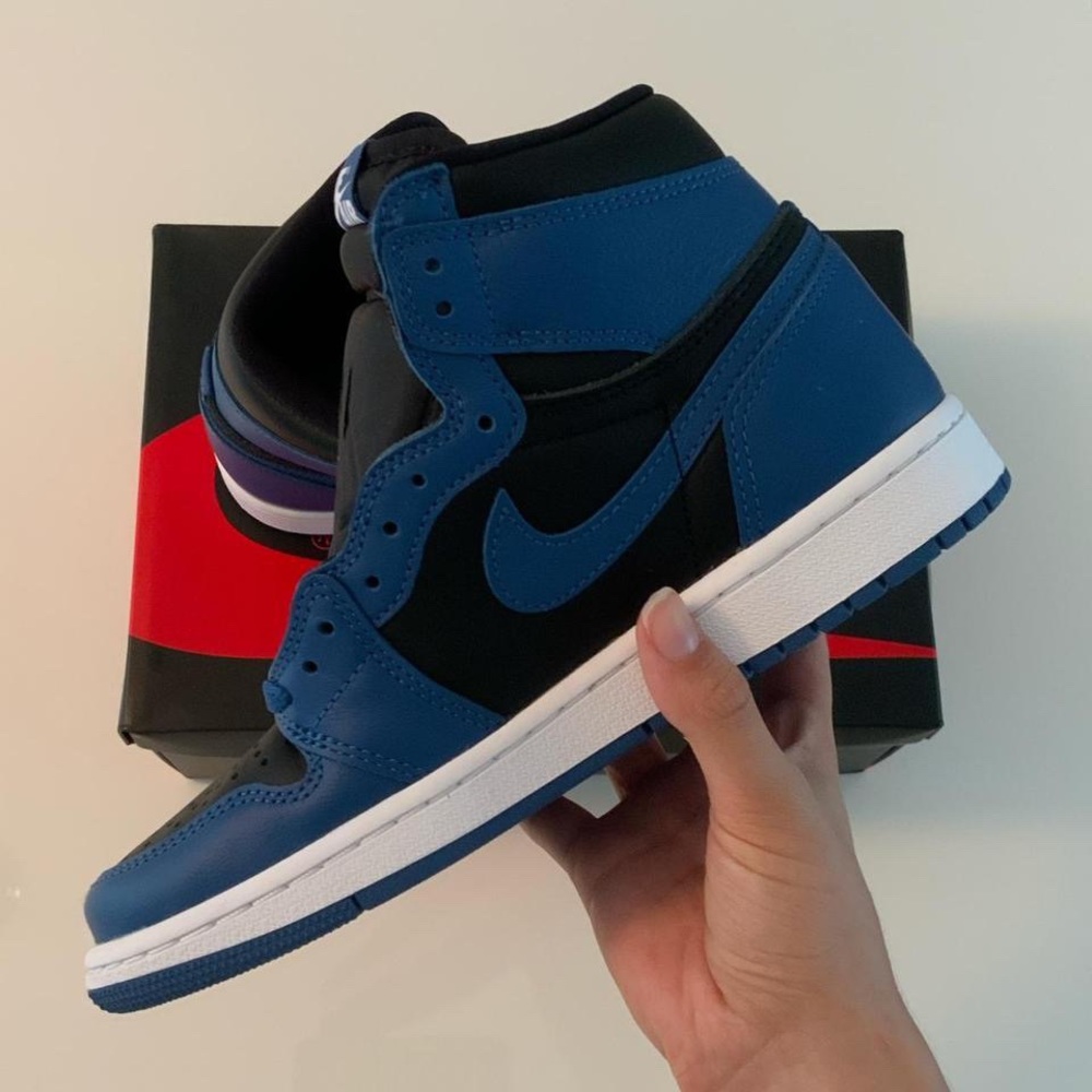 Nike Air Jordan 1